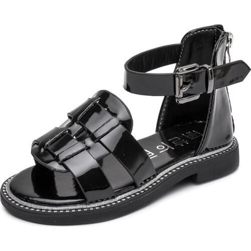 Girls Sandals Soft Patent Leather Kids Gladiator Sandals Children Roman Sandals 2021 Summer Beach Shoes Fashion Woven Style Chic