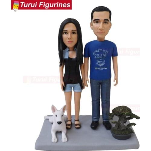 Couple figurine with two dogs animal figurines sculpture Hand-carved human face art works miniature custom bobble head
