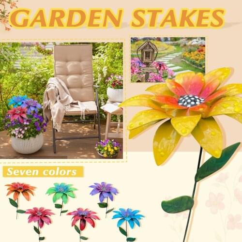 Metal Daylily Flower Garden Stakes Yard Decoration Metal Art Garden Sculpture Decor Mothers Day Gift Metal Flowers 30 cm Tall