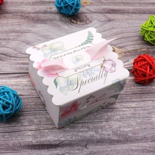 10pcs Fresh Flower Leaf Candy Box for Wedding Party Favour Present Box with Ribbon Baby Shower Birthday Paper Gift Box Packaging