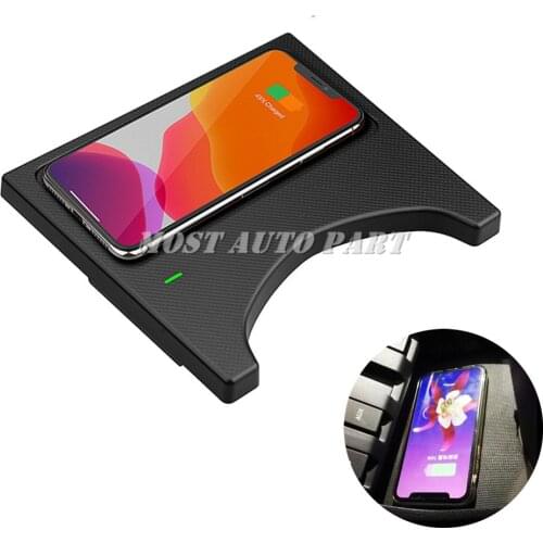 Interior Car Wireless Charger Wireless Phone Fast Charging Pad For Honda HR-V 2016-2020 The Phone With QI Wireless Charging