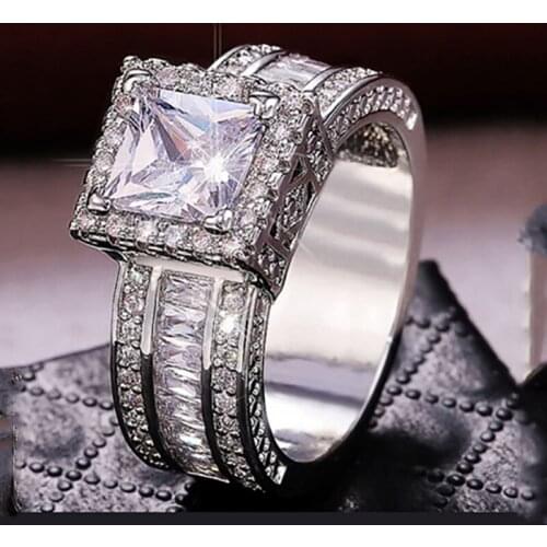 Milangirl Trendy Ladies Womens Ring Silver Color Crystal Rhinestone Zircon Female Metal Ring for Wedding Engagement Jewelry