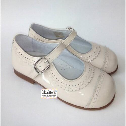 Mary Janes patent leather beach with buckle, Andanines