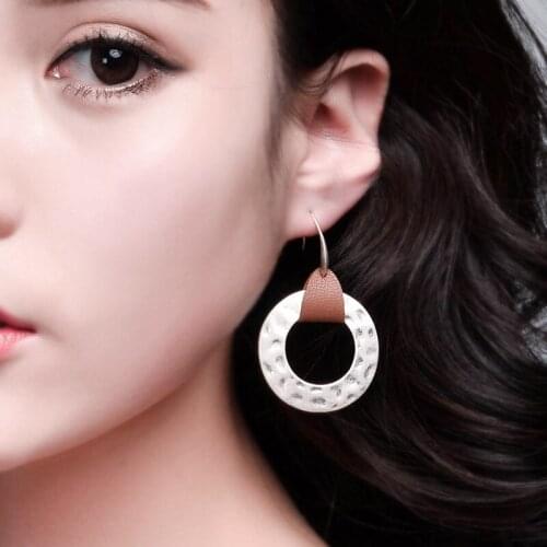 Round Hollow Circle Earrings Pendant Charm Dangle Retro Earring For Women Charming Drop Vintage Earring Jewelry