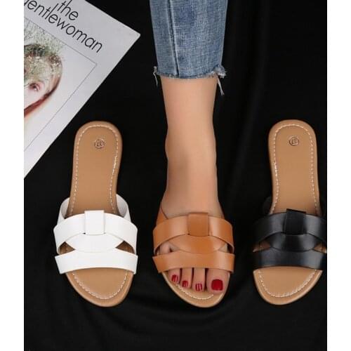 2021New Fashion Brand Women Slipper Cross Women Outdoor Beach Flip Flops Open Toe Ladies Casual Flat Slides Shoes