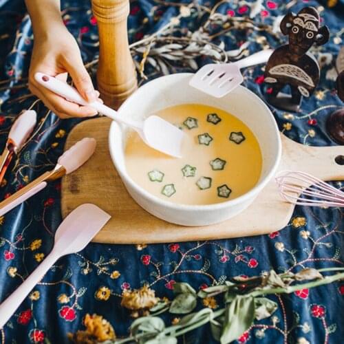 Mini Rose Gold Handle Food Grade Silicone Cream Spatula Egg Beater Food Clip 5-Piece Set Kitchen Creative DIY Baking Tool Helper