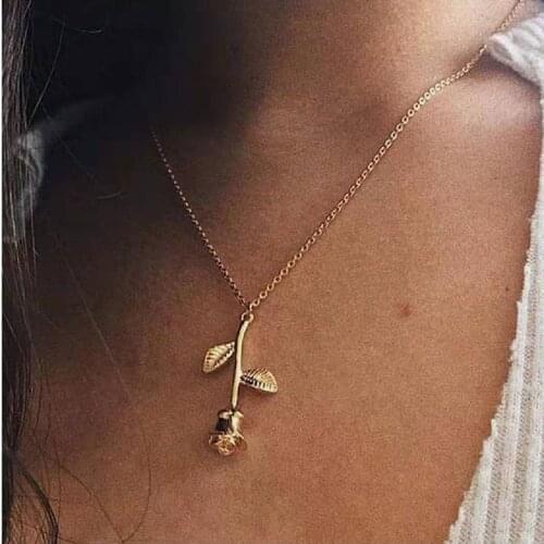 Popular simple three-dimensional rose flower pendant necklace creative flower light luxury for girlfriend Valentines Day gift