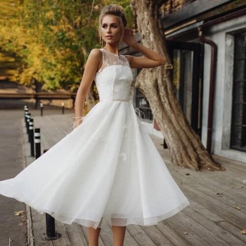 New Short Wedding Dresses Beach Tea-Length Lace Appliques Bride Gowns Tulle O-Neck Sleeveless Custom Made Vestido De Noiva 2021