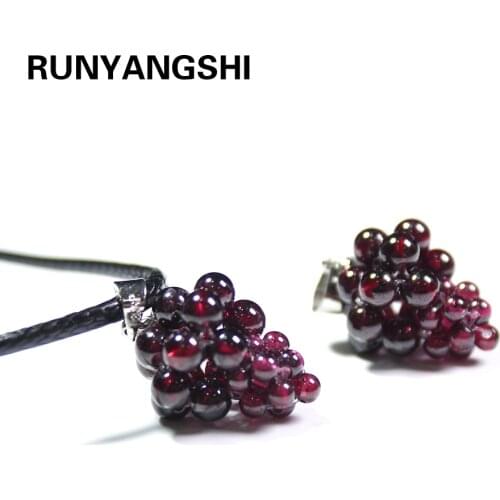 Runyangshi 1pc Natural crystal Wine-red garnet Pendant Small Grape Necklace ornaments+free Shipping