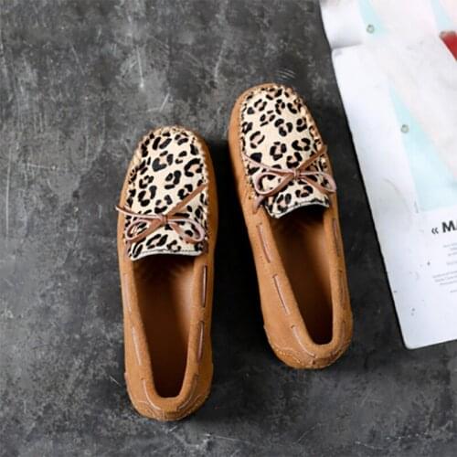 100% Genuine Leather Women Flats New Brand Handmade Women Casual Leather Shoes Leather Moccasin Fashion Women Driving Shoes