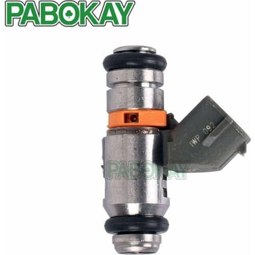 8 pieces X For VW Polo New Beetle Lupo Octavia Fabia Leon 1.4 16V PETROL FUEL INJECTOR IWP092