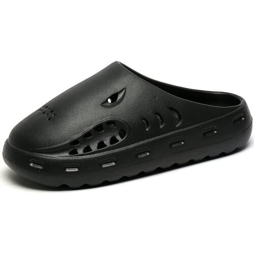 Men Sandals Slides Crocks Summer Cool Hole Shoes Shark Shape EVA Garden Home Couples Yzy Flat Slippers