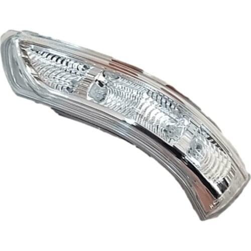 It is suitable for the left and right light-emitting accessories of Hyundai Tucson Sonata NFC rearview mirror turn signal lamp