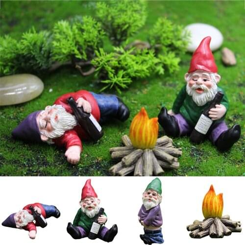 Miniature Model Set Decoration Dwarf Indoor and Outdoor Fairy Tale Garden Micro Landscape Decoration Resin Sculpture Decoration