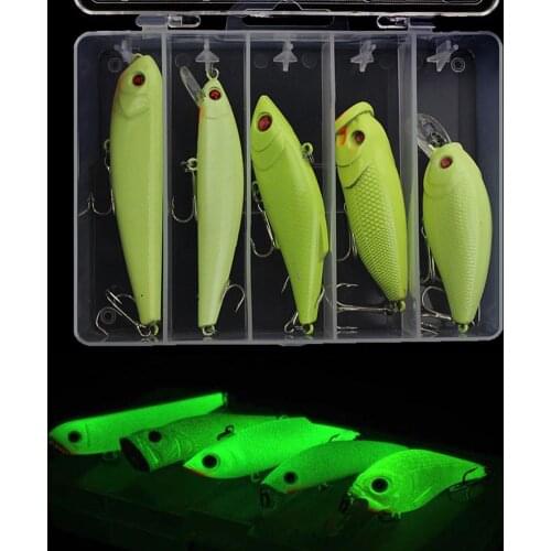 5PCS Luminous Fishing Lure Hard Minnow Lure Artificial Bait Crank Hook Noctilucent Fish Lure On For Night Fishing Tackle 8cm