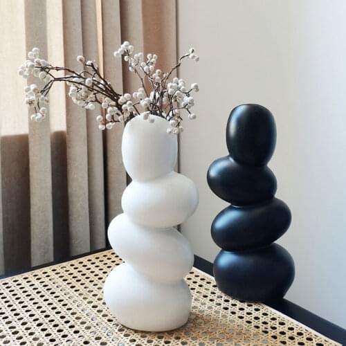 Creative White Egg Shape Flower Vase Ceramic Decorative Art Vase Filler Tabletop Container Nordic Home Office Collectibles Decor