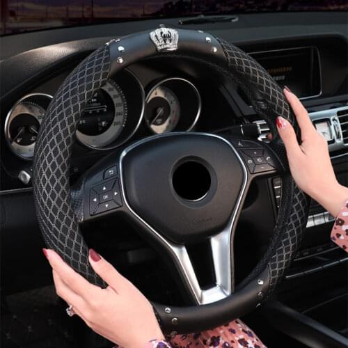 Ice silk Leather Steering Wheel Cover Queens Bling Diamond with Rivets Four Seasons car handlebar Covers For Women Car Styling