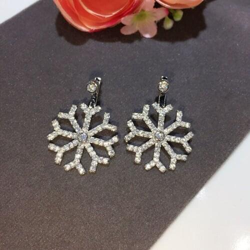 YAN MEI High Quality Silver Plated Jewelry Zircon Rhinestone Lucky Snow Flower Earrings For Women GLE5965Y