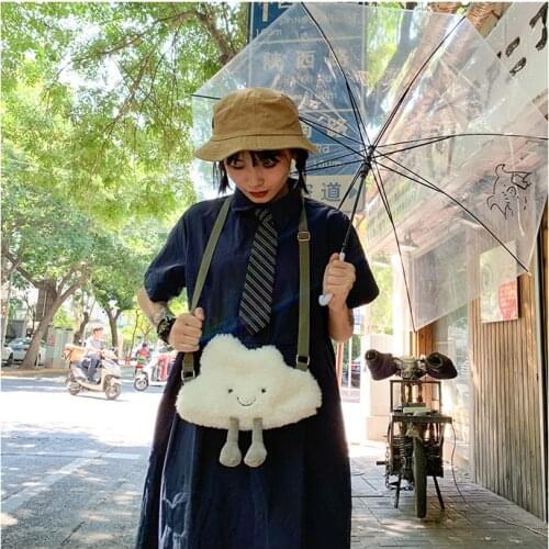 Cute white cloud plush bag girl children messenger bag ladies one-shoulder messenger plush bag portable zipper phone bag
