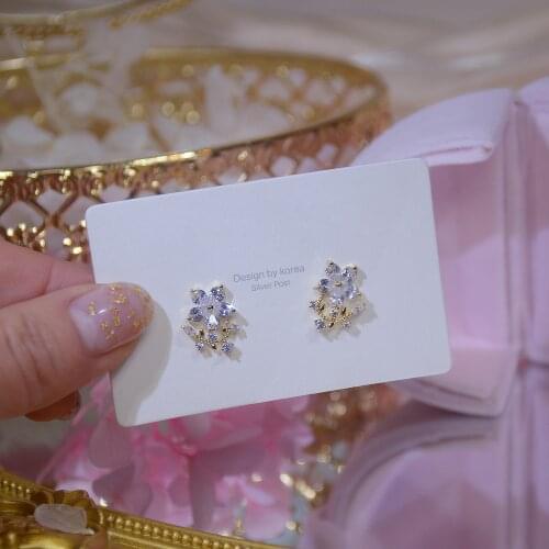 Shiny Side New Accessories Crystal Flower Stud Earrings for Women Fashion Jewelry Cute Small Zirconia Leaves Earrings