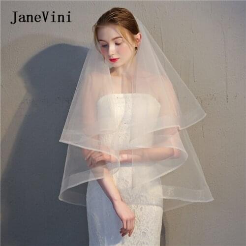JaneVini 2018 Simple Bridal Veil Short Wedding Veils Fingertip Length Ivory Two Layers Bridal Veils With Comb Bruidssluier Cheap