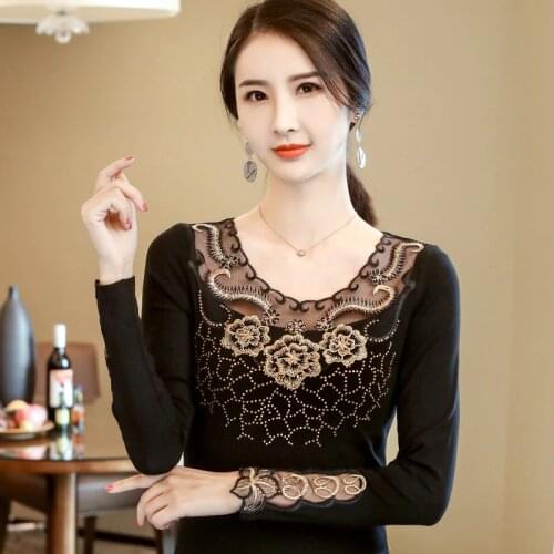 New 2021 Autumn Womens Tops Fashion Rose Embroidered Long-sleeved Bottoming Shirt Elegant Diamonds Plus Size Lace Tops