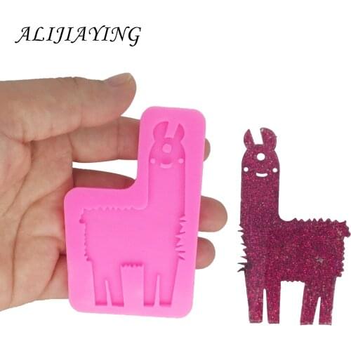 DIY sheep shape silicone mold for key chains with hole Pendant resin jewelry epoxy molds 3D crafts tools DY0064