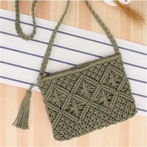 2021 New Simple Tassel Hand Holding Retro Woven Summer Beach Bag