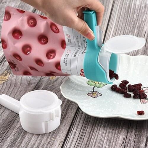 Seal Pour Food Storage Bag Clip Food Sealing Clip Sealed Clamp With Large Discharge Nozzle for Storage Food Snack Kitchen Tools