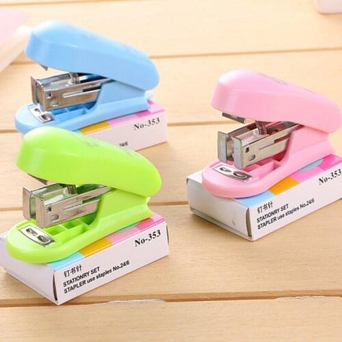 1PCS Creative Mini Stapler Set Cute 24/6 Stationery Office School Supplies Binding Machine and Staples Three Colors Optional