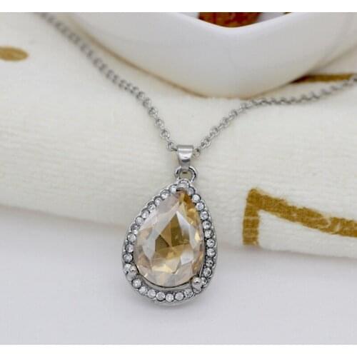 N001 Korean Fashion alloy crystal pendant necklace foreign trade necklace jewelry