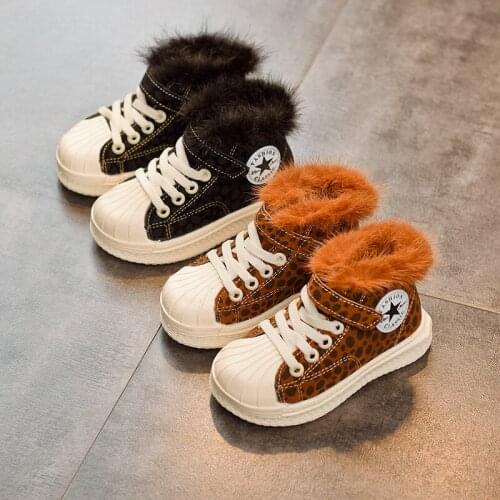 Autumn and winter childrens boots boys and girls fashion shoes in the snow boots plush warm childrens Martin boots