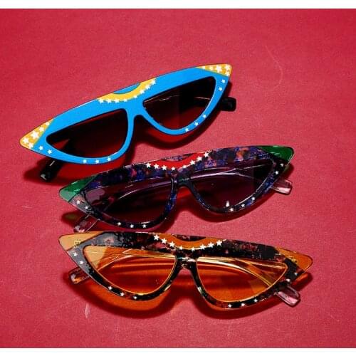 2020 New Triangle Shape Fashion Cat Rye Sunglasses Versatile Avant-Garde Personality Sunglasses with Star
