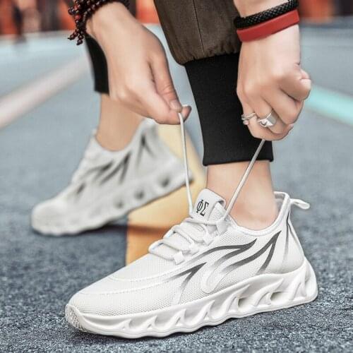 2020 Spring Summer MenS Running Shoes Breathable Thick Sole Lightweight Sneakers For Young Boys Comfortable Casual Footwear