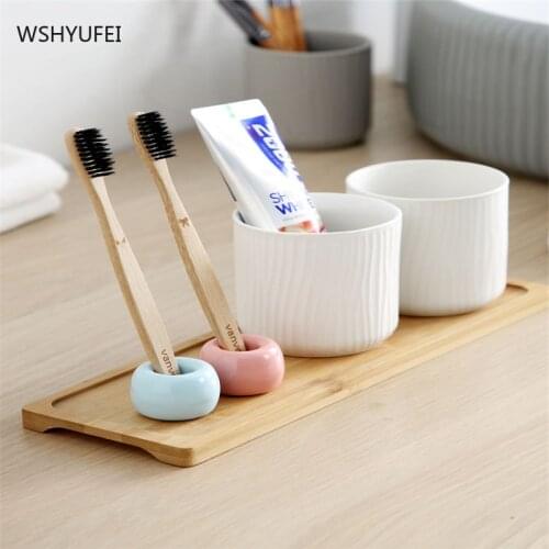 Nordic household ceramic toothbrush holder, creative simple personality toothbrush holder, couple toothbrush storage rack