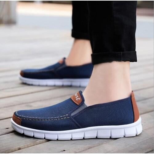 New Spring Men Canvas shoes New Comfortable Canvas Breathable Shoes Men Casual Shoes Male Flat Loafers Shoes Large size