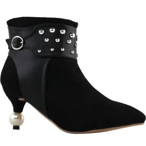 LF60437 SHOW STORY Retro Black Stud Buckle Pointed Toe Exquisite Pearl Heel Dress High Heels Ankle Bootie