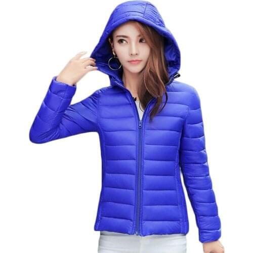 2017 new arrival women autumn winter jacket short hooded warm ladies parka cotton wadding female slim coat high quality ZL550