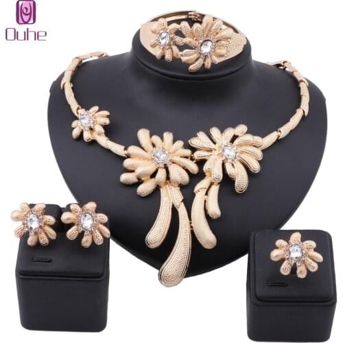 Trendy Crystal Flower Shape Necklace Pendant Earrings Bracelet Ring African Beads Women Dubai Jewelry Sets