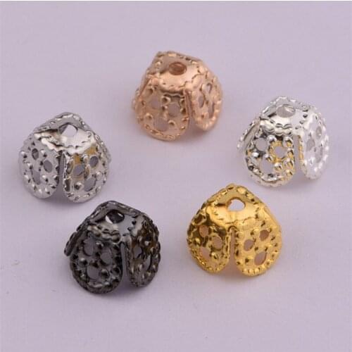 7.5 * 6 * 0.3mm Retro Four-petal Hollow Copper Flower Holder Handmade Jewelry Separator Bead Holder DIY Copper Fitting