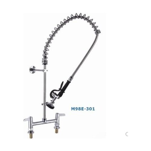 Hotel restaurant, hotel, restaurant, kitchen, dishwasher table, all copper high pressure flower sprinkles cold and hot water tap