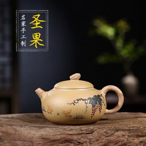 Yixing special ore section are recommended by the manual mud berries decals gift teapot tea custom