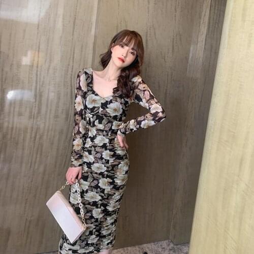 2021 Summer Square Collared Broken Flower Dress Pleated Long Womens Design Sense Temperament Slim Skirt