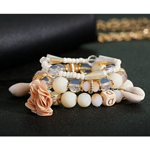 2021Colorful Flower Decorative Letter Bracelet Natural Stone Shell Beaded Fashion Handmade Bracelet Exquisite Gift