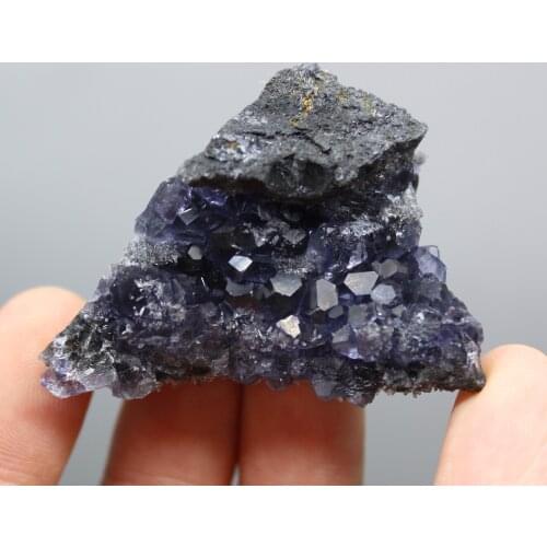 32g Natural Polyhedral fluorite cluster mineral crystal specimens Stones and crystals Healing crystal
