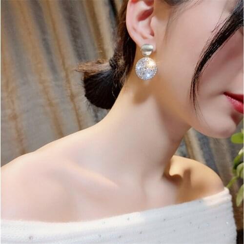 New Luxury Temperament Shine Round Earring for Women Charm Gold Bling Zircon Stud Earring Brincos Wedding Jewelry Gift