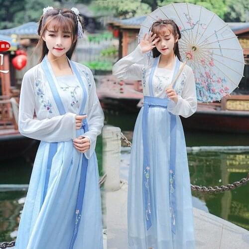 Women Hanfu Costume Elegant Floral Embroidery Chinese Traditional Folk Dance Stage Dress Fairy Festival Retro Han Clothing