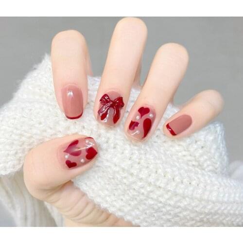 24Pcs Love Heart Printed Fake Nails Pearl Inlaid Glue Type Removable Short Paragraph Fashion Manicure Fully Covered Nail Decor