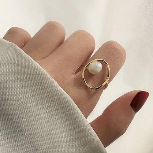 Aesthetic Pearls Rings for Women Accessories Fashion Vintage Hollow Handmade Adjustable Couple Engagement Finger Jewelry Gifts