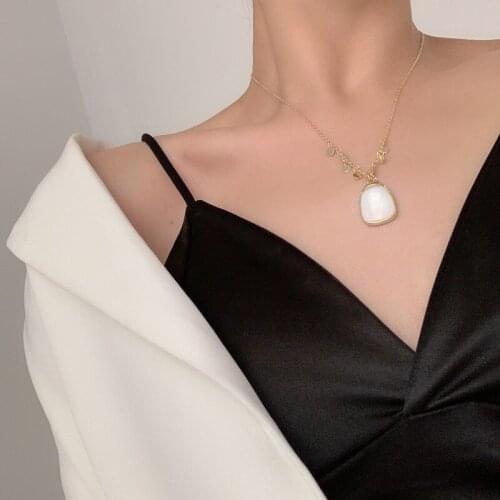 TIMEONLY Luxury Shell Simulated Pearl Coin Golden Fish Pendant Neckalce for Women Wide Faux Pearl Dangle Earring Party Jewelry